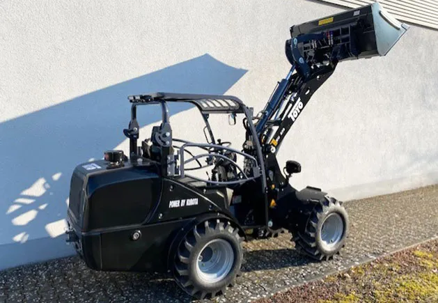 Toyo 839H mit Bügel — 25 PS